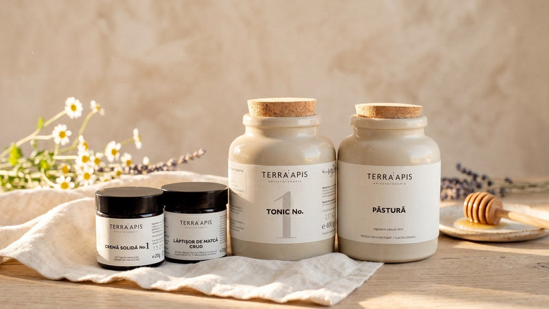 Kit Apiarium femei 40+ cu lăptișor de matcă, păstură, tonic apifitoterapeutic și cremă naturală, pentru echilibru hormonal și suport în perimenopauză