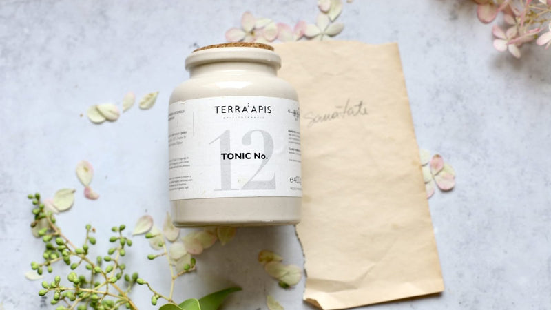 Tonic No. 12 Apiarium - supliment natural cu miere crudă, polen, propolis, lăptișor de matcă, cătină și armurariu pentru perimenopauză și imunitate